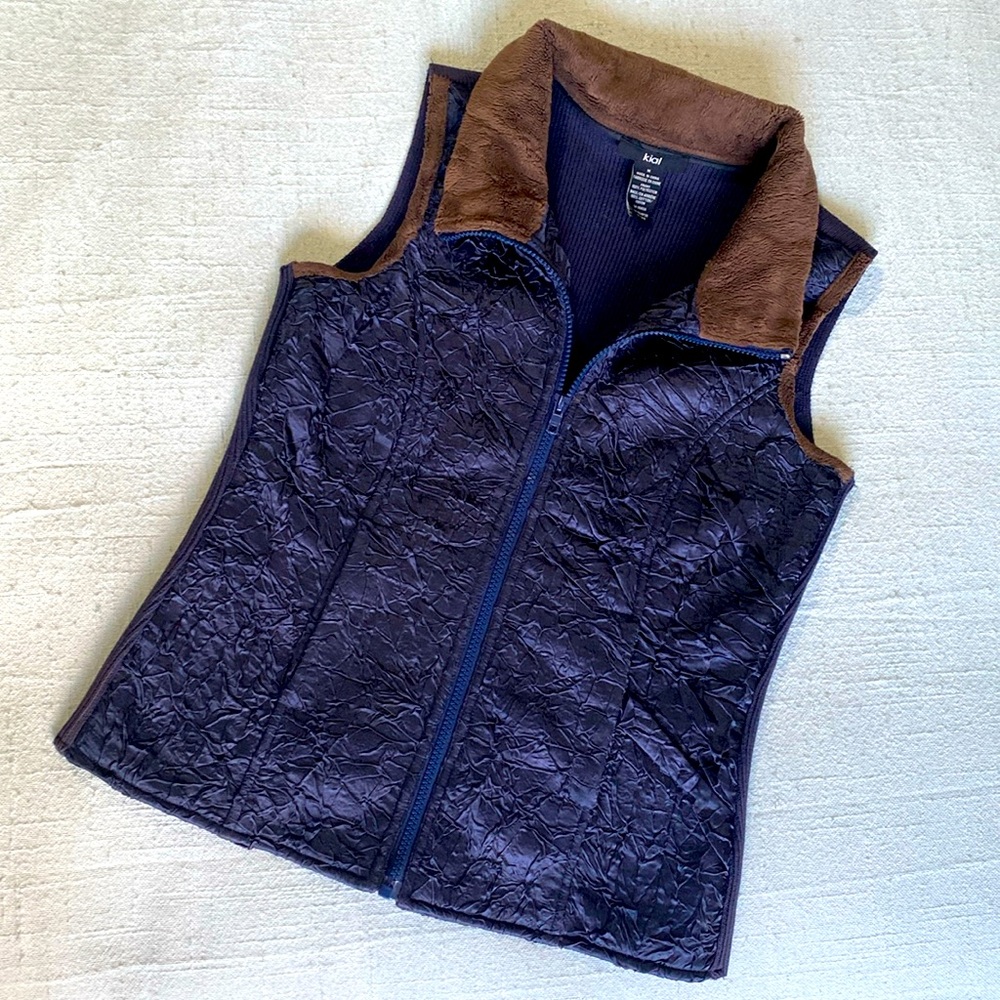 🌼 Kial textured vest size Medium